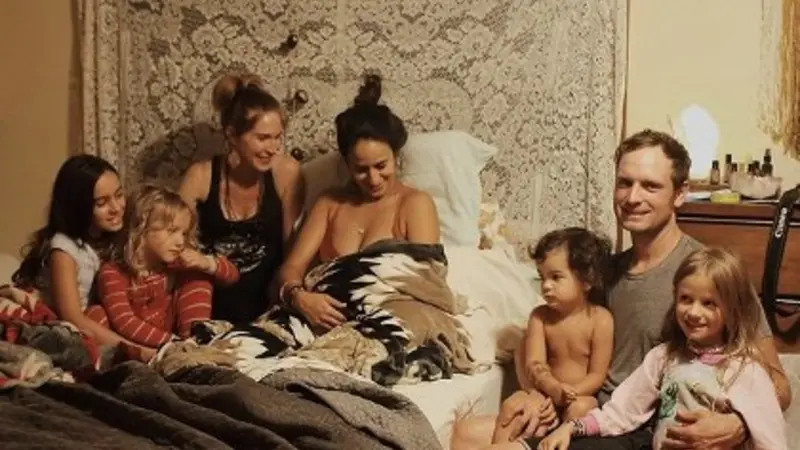Kāla Noel captured this image of the Wagar family welcoming their baby at a planned home birth. Photo shared by Melissa Cheyney, professor in the OSU College of Liberal Arts and a licensed midwife.