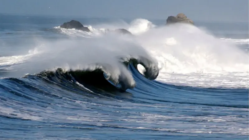 Ocean wave image 