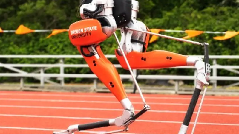 Cassie the robot sets 100-meter record